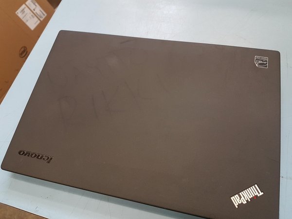 Lenovo ThinkPad X240 i5-4300U 1.9 GHz HD Win 10 Pro 8/128 SSD